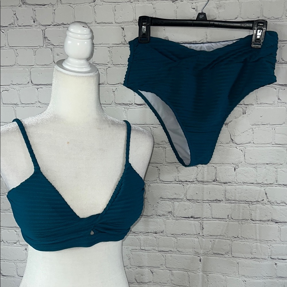 Elegant Teal Bikini Set